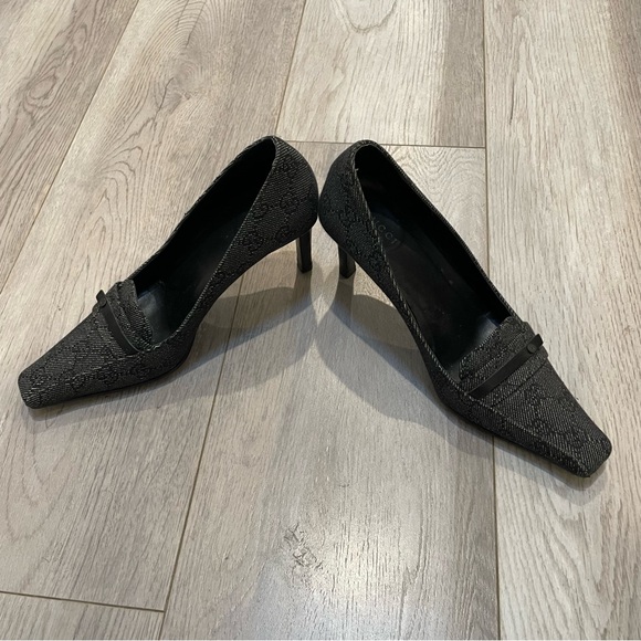 Vintage Gucci Grey Monogram Square Toe Heels - Picture 2 of 8